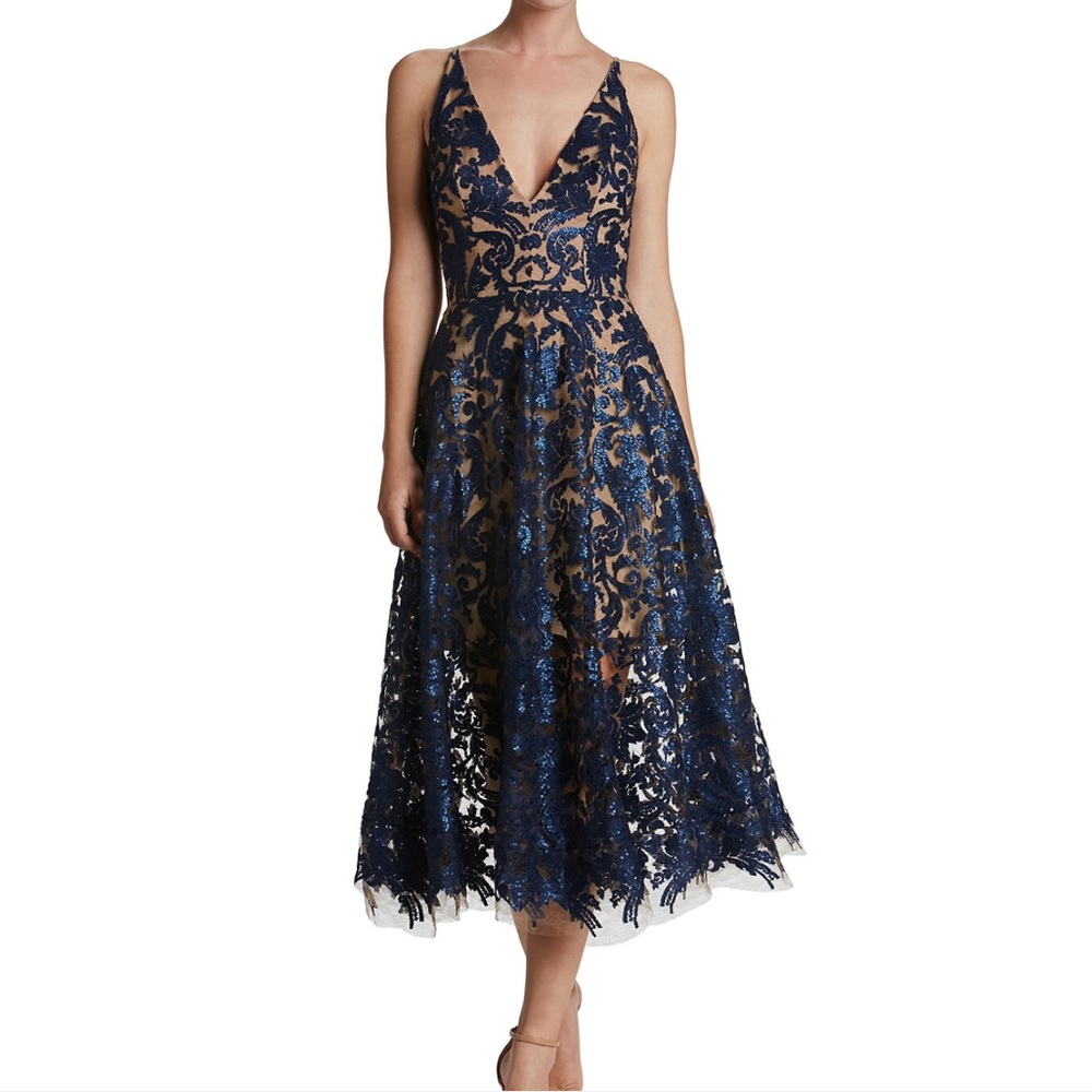 Dress the population Blair Flare dress size M